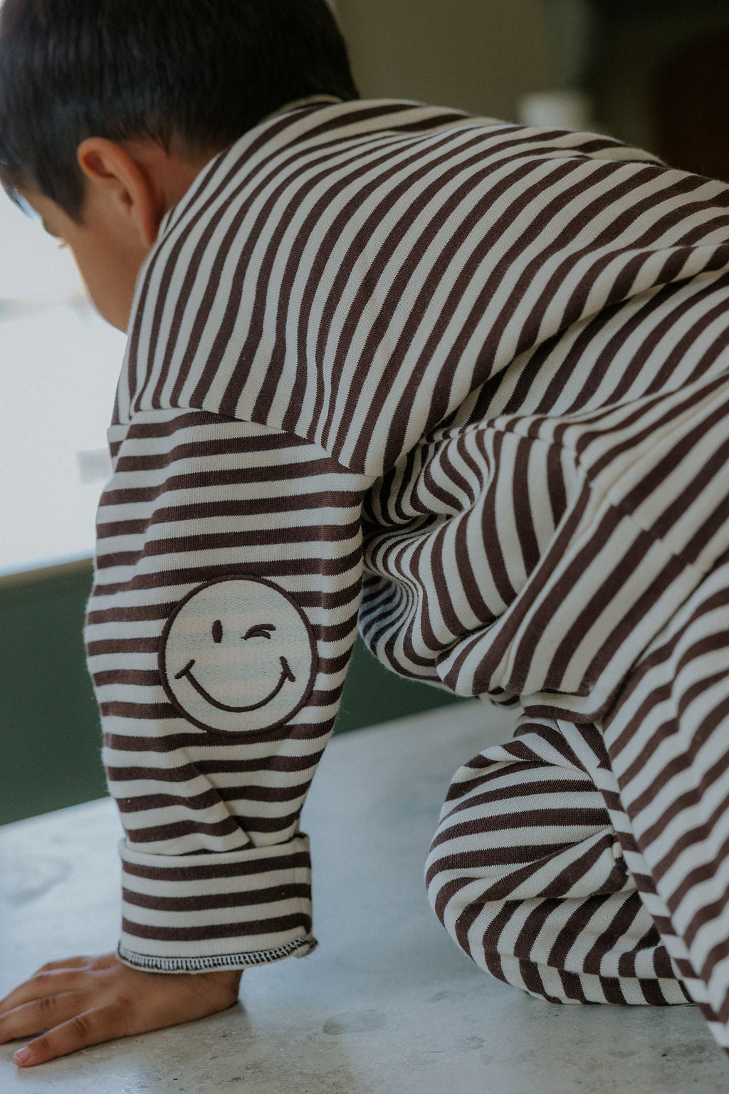 FLIINK ALVIN LS STRIPE SWEATSHIRT PULLOVER COFFEE BEAN / SANDSHELL