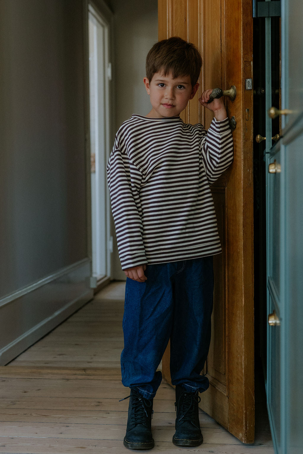 FLIINK ALVIN LS STRIPE SWEATSHIRT PULLOVER COFFEE BEAN / SANDSHELL