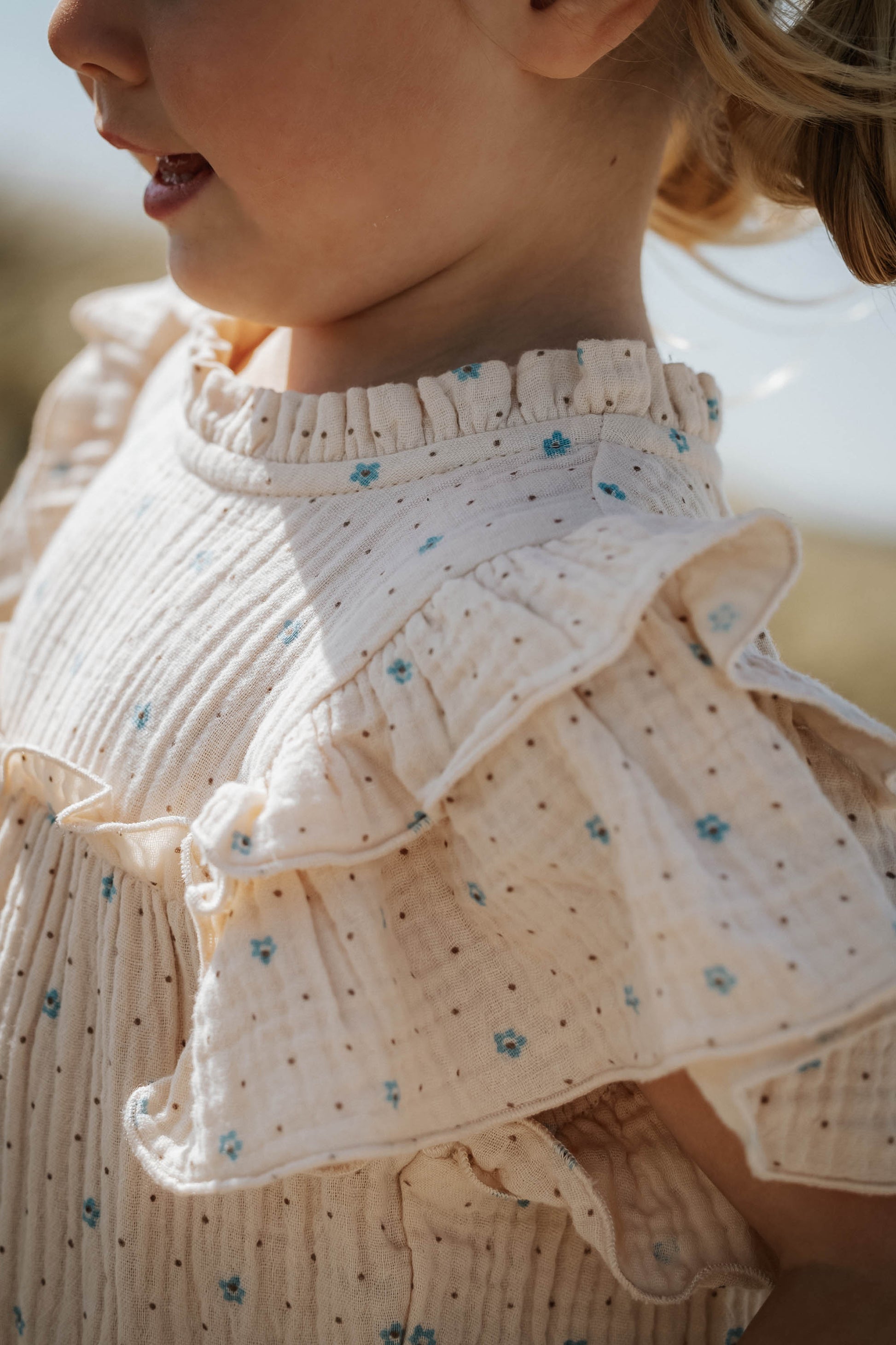 FLIINK BLOOMING SS DRESS DRESS SANDSHELL AOP