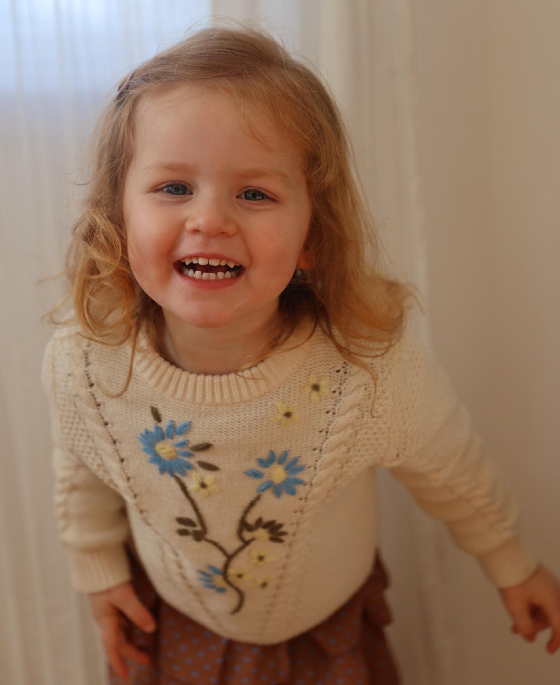 FLIINK FLOWER EMBROIDERED PULLOVER PULLOVER