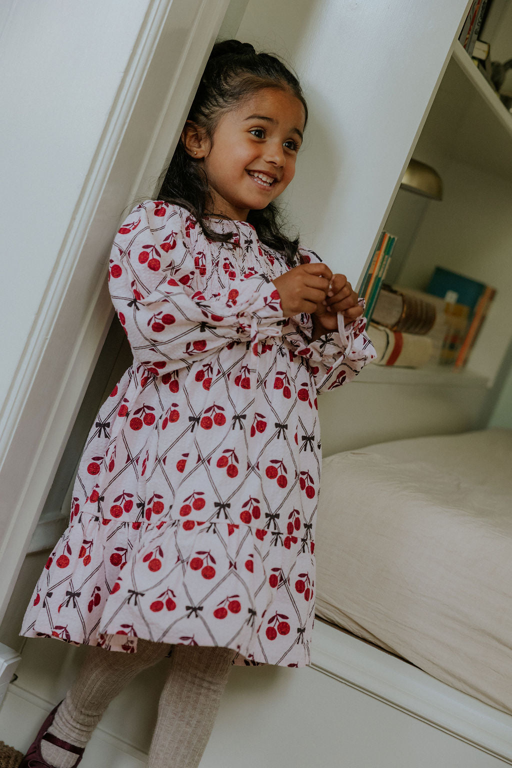 FLIINK WINTER GLITTER BERRY DRESS DRESS ROSE SMOKE AOP